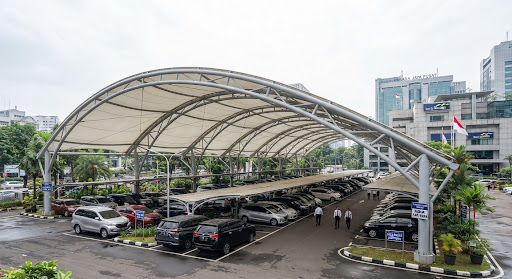 Struktur Kanopi Membrane Carport Residensial Mewah oleh Ritent Membrane